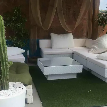 Terrazzo Esclusivo Con Zona Solarium Da 200 Mq Daire *